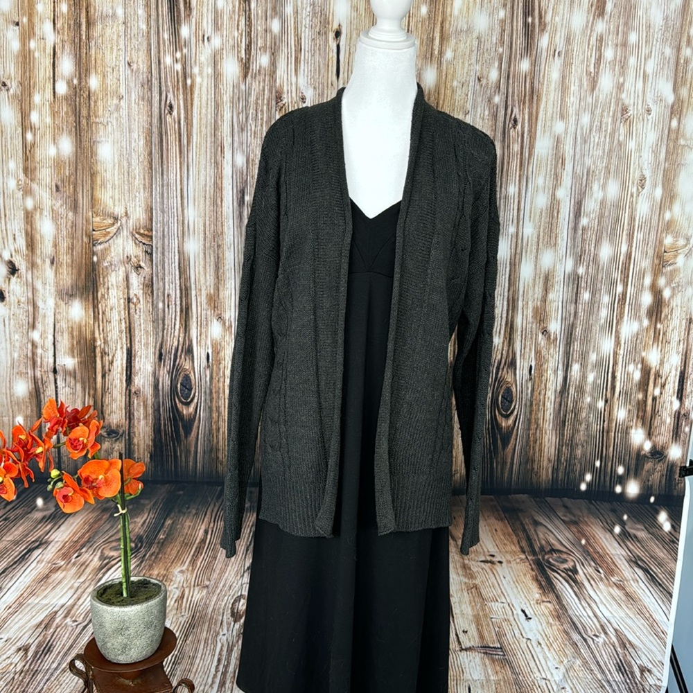 Jason Maxwell dark gray cardigan sweater. XL
